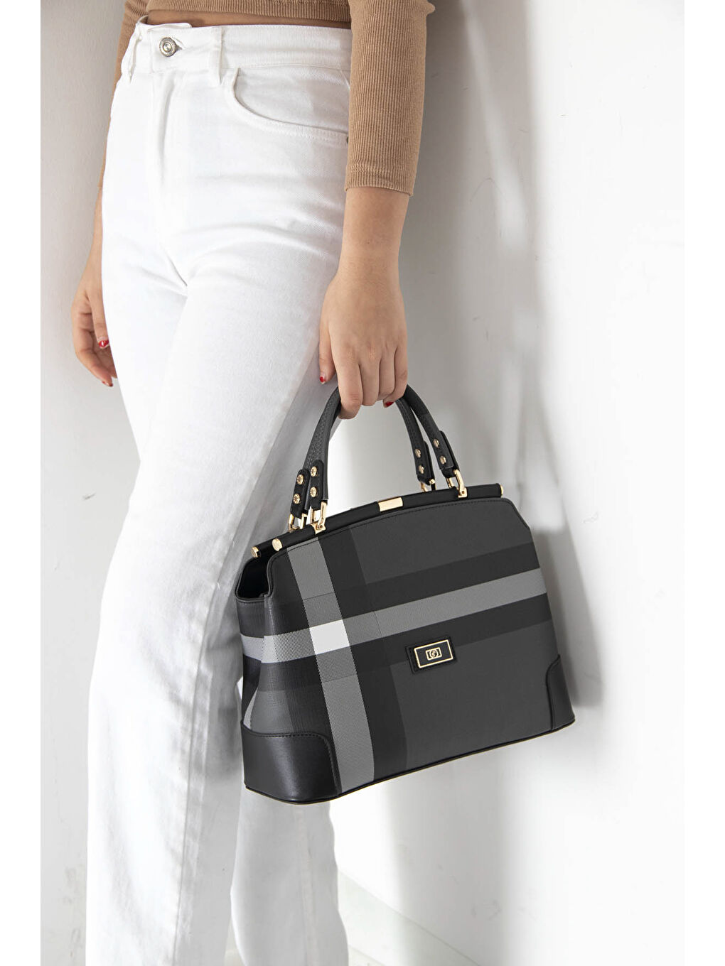 Siyah Kadın Omuz Çantası 706-33743 BAYAN ÇANTASI M129 SİYAH-MAT SİYAH-1