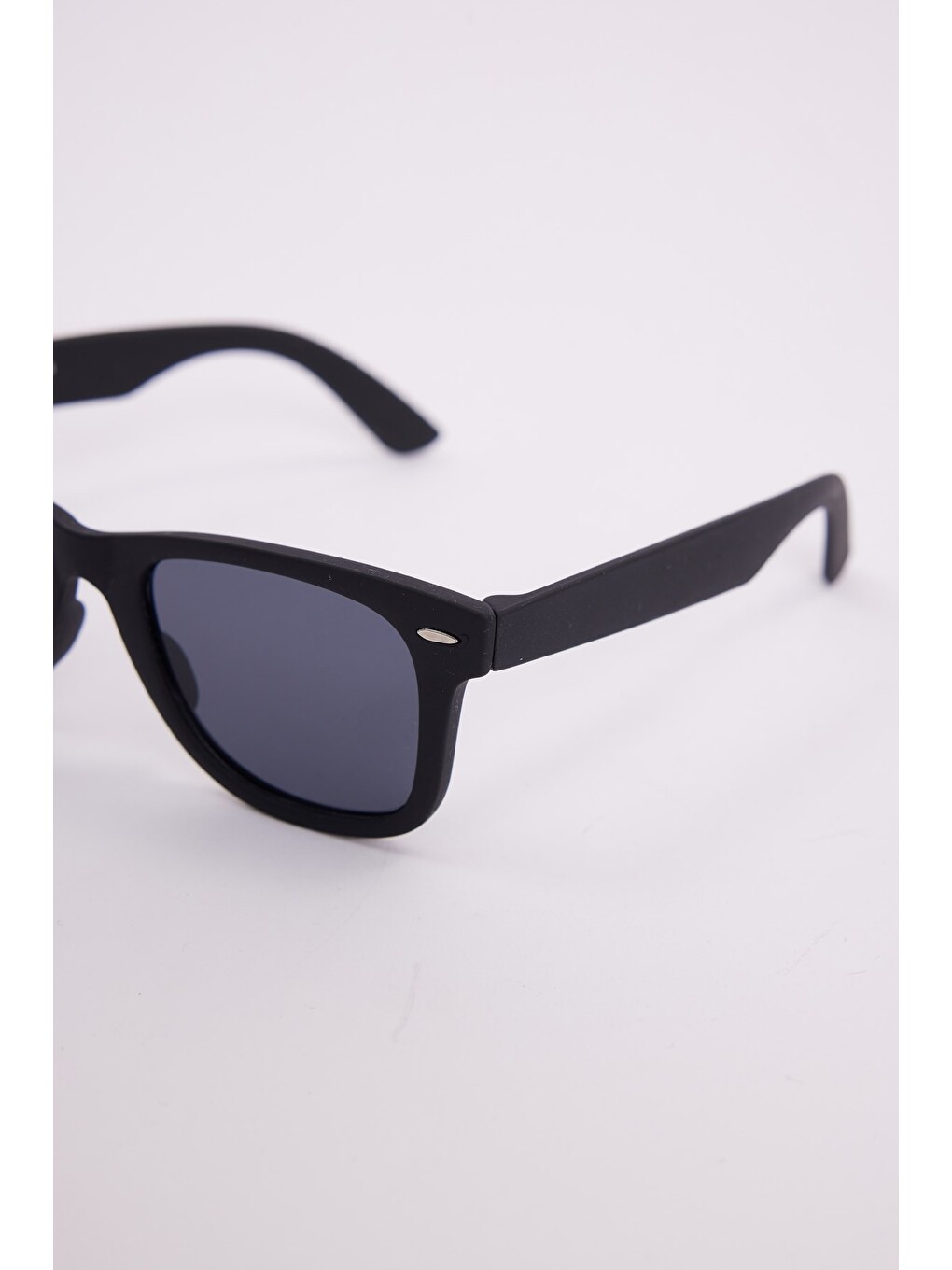 Unisex siyah Oval Çerçeveli Uv 400 Korumalı Güneş Gözlüğü-3