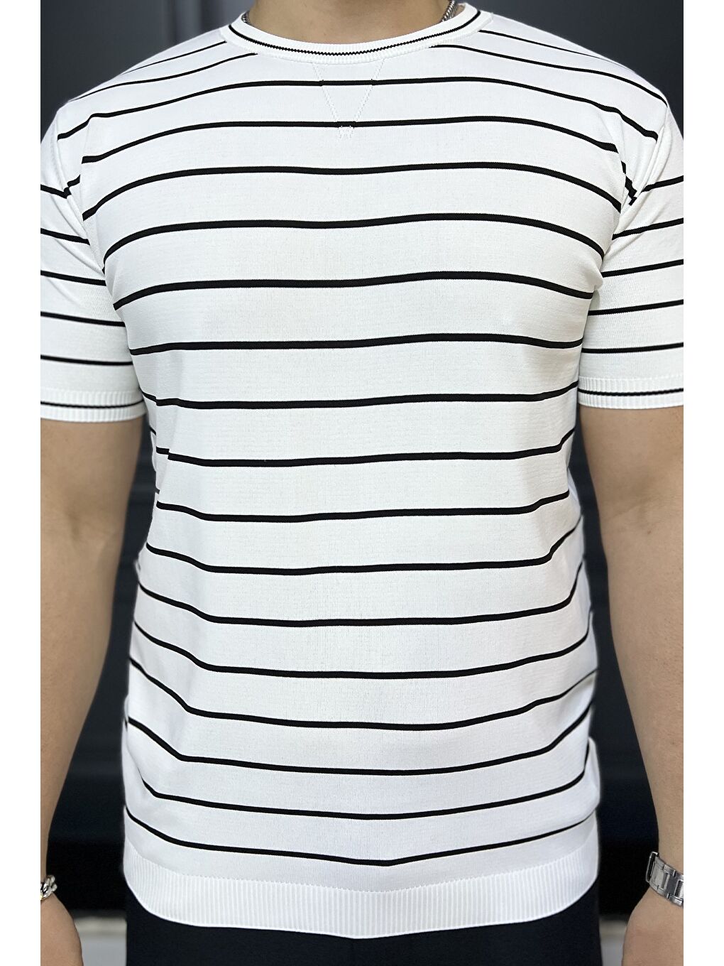 Beyaz Erkek Bisiklet Yaka Çizgili Triko Tişört-2
