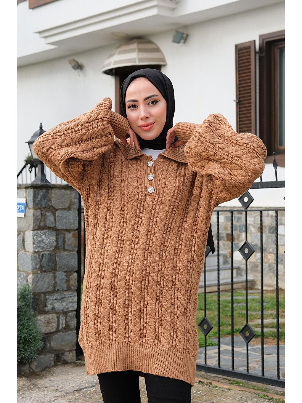 Bej Taş Düğme Detay Örgülü Kazak Vizon-2