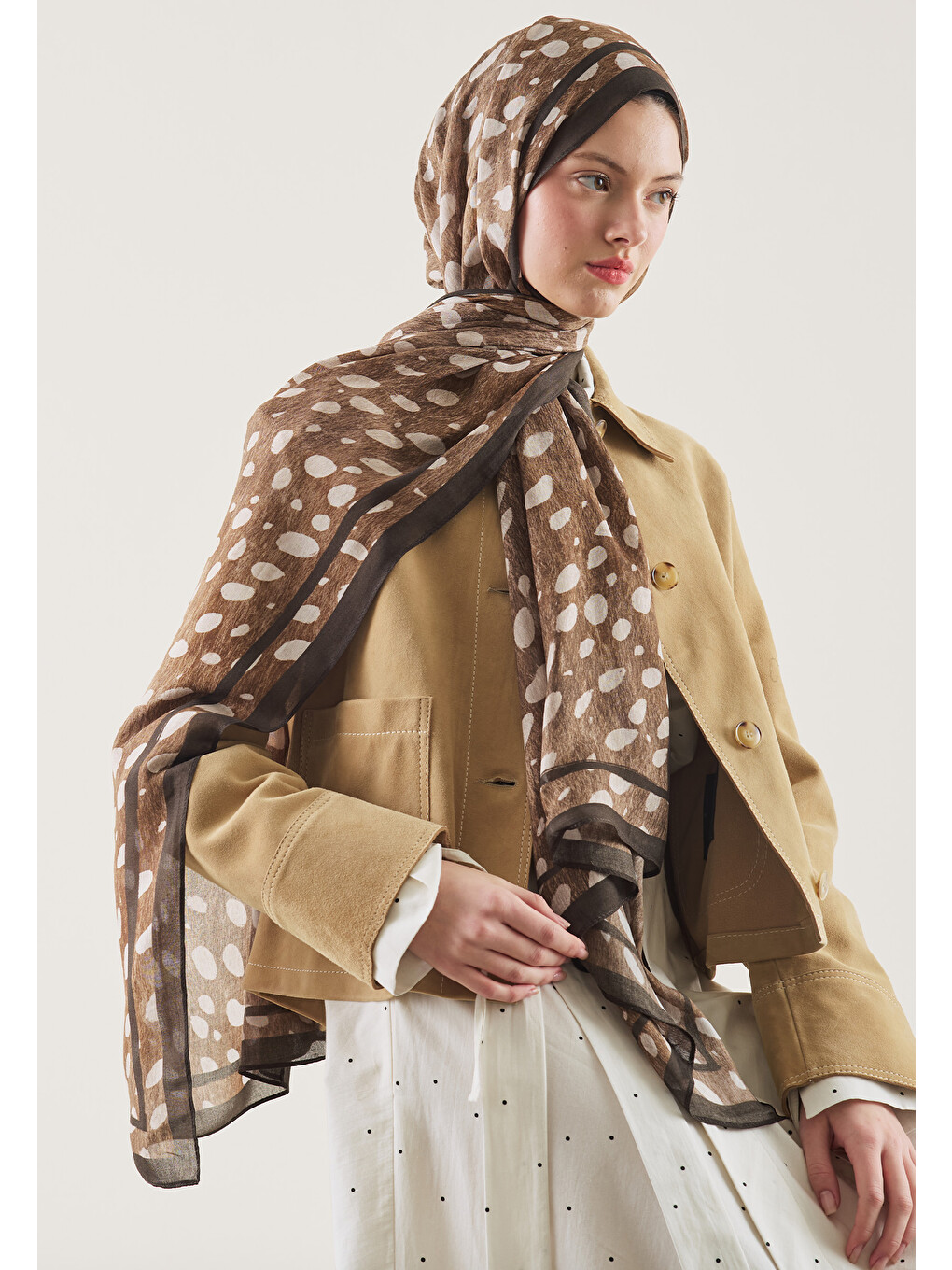 Kahverengi Wild Fawn Desen Rami Şal Vizon