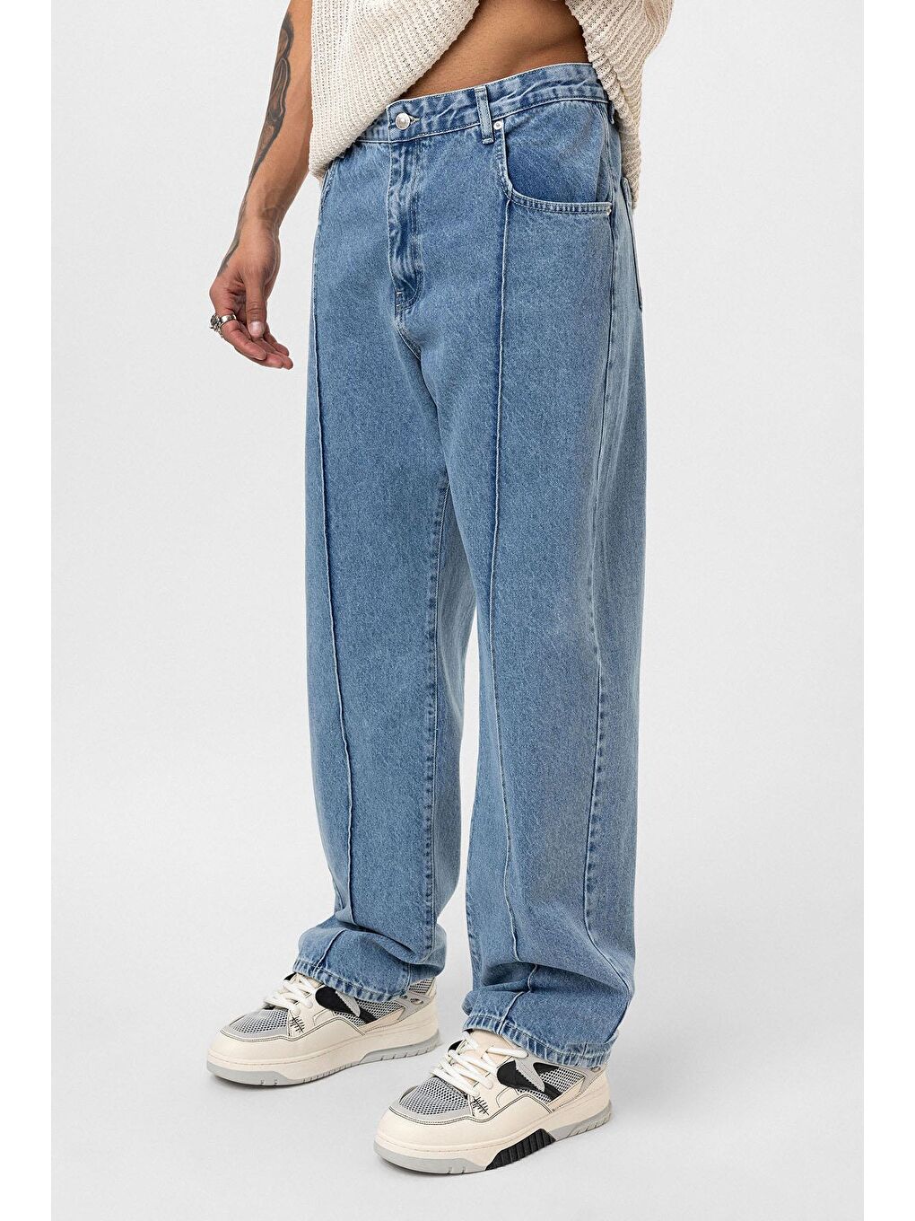 Dikiş Detaylı Relaxed Fit Jean Açık Mavi Melanj-3