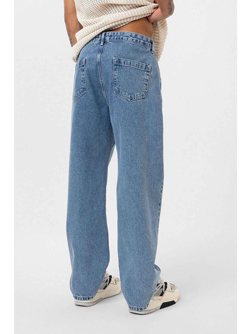 Dikiş Detaylı Relaxed Fit Jean Açık Mavi Melanj-4