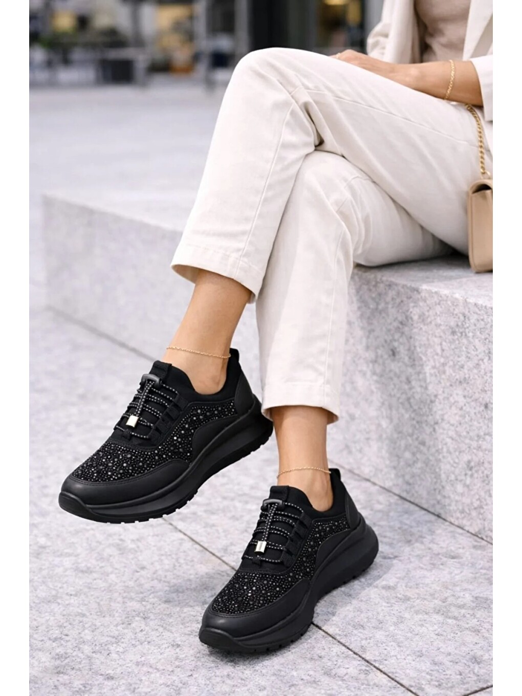 Siyah Kadın Taş İşlemeli Akıllı Bağcıklı Sneaker Kalın Taban Spor Ayakkabı-1
