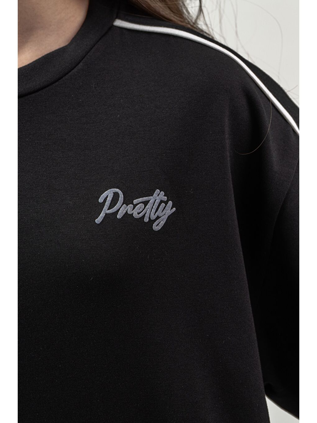 Siyah Pretty Nakışlı Üst Omuz Biyeli Alt Sağ Sol Biyeli Sol Bacak Nakışlı Kız Çocuk Alt Üst Eşofman Takımı-5