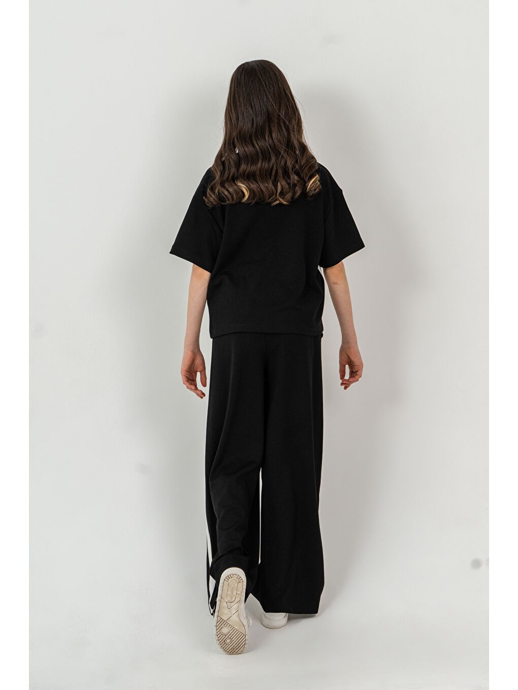 Siyah Fairy Light Nakışlı Alt Sağ Sol Bacak Garnili Kız Çocuk Alt Üst Eşofman Takımı-3