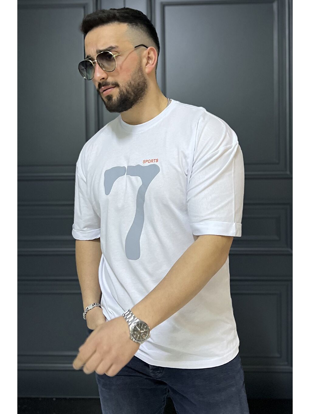 Beyaz Kol Katlamalı Baskılı Erkek Tişört-1