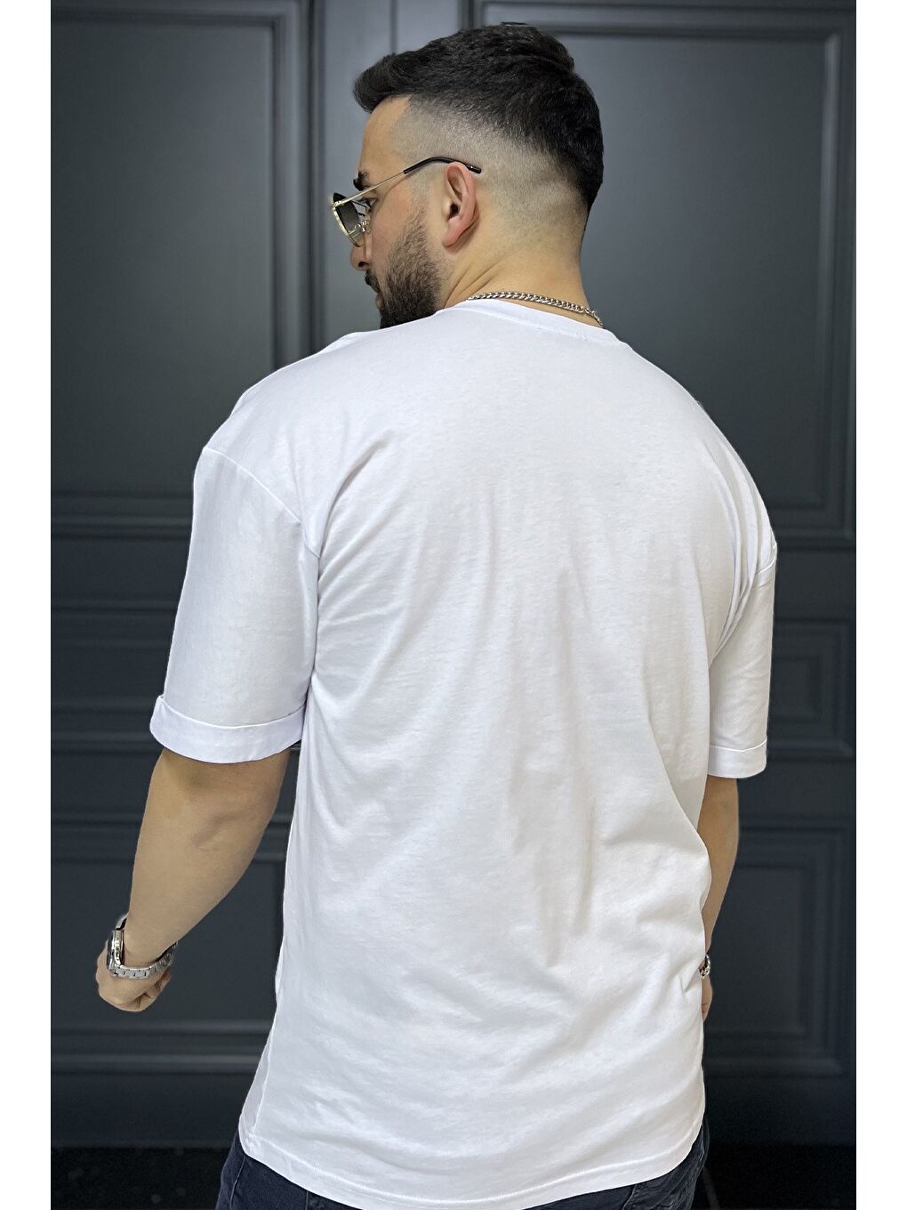 Beyaz Kol Katlamalı Baskılı Erkek Tişört-2