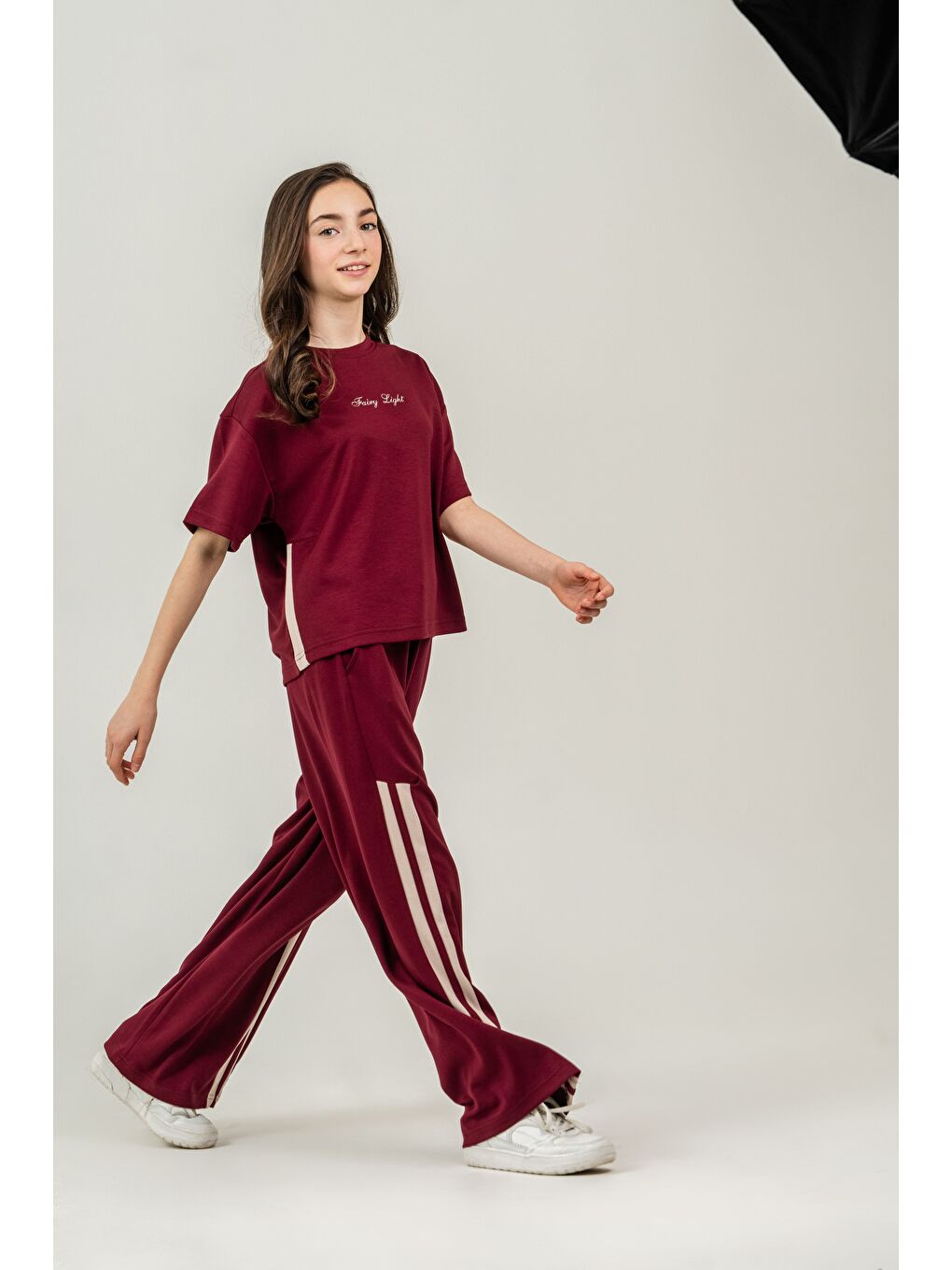 Bordo Fairy Light Nakışlı Alt Sağ Sol Bacak Garnili Kız Çocuk Alt Üst Eşofman Takımı-2