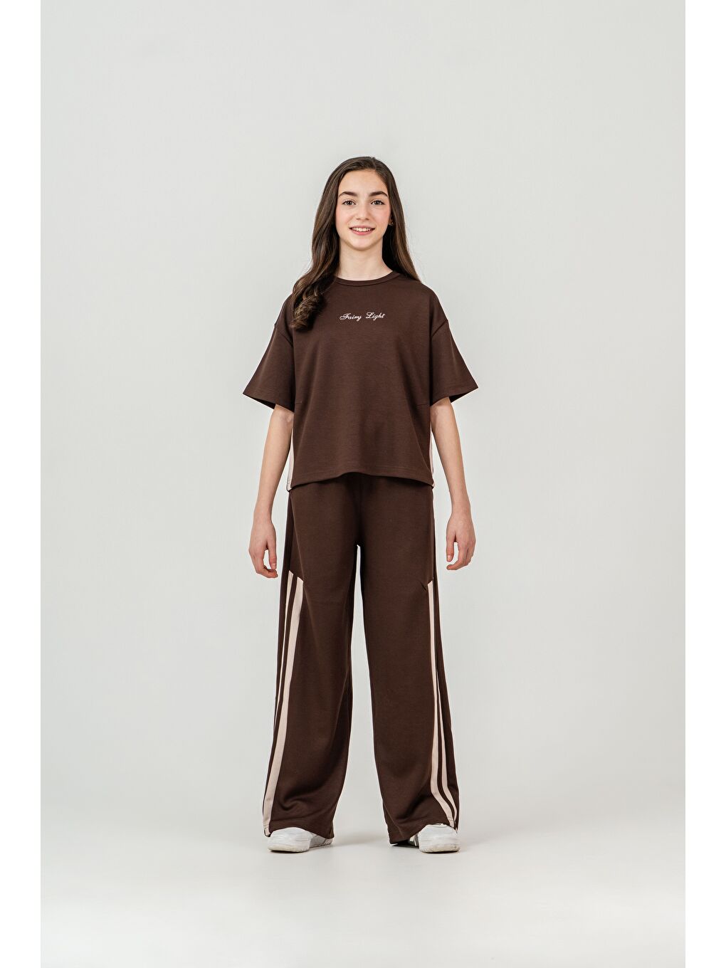 Kahverengi Fairy Light Nakışlı Alt Sağ Sol Bacak Garnili Kız Çocuk Alt Üst Eşofman Takımı