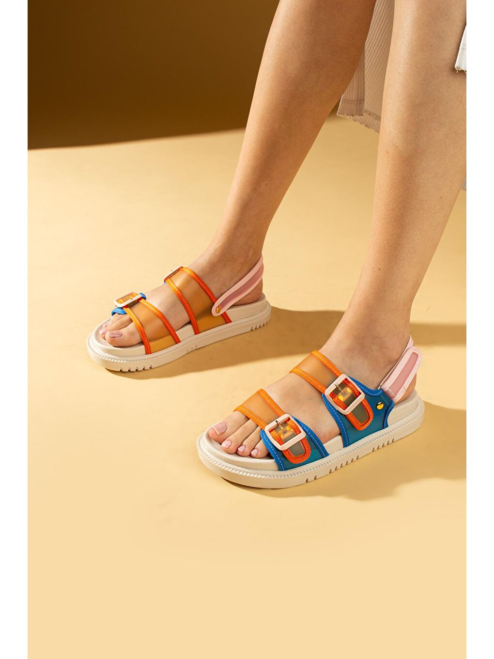 Karışık Çift Tokalı Rahat Taban Kadın Sandalet 024-801-24