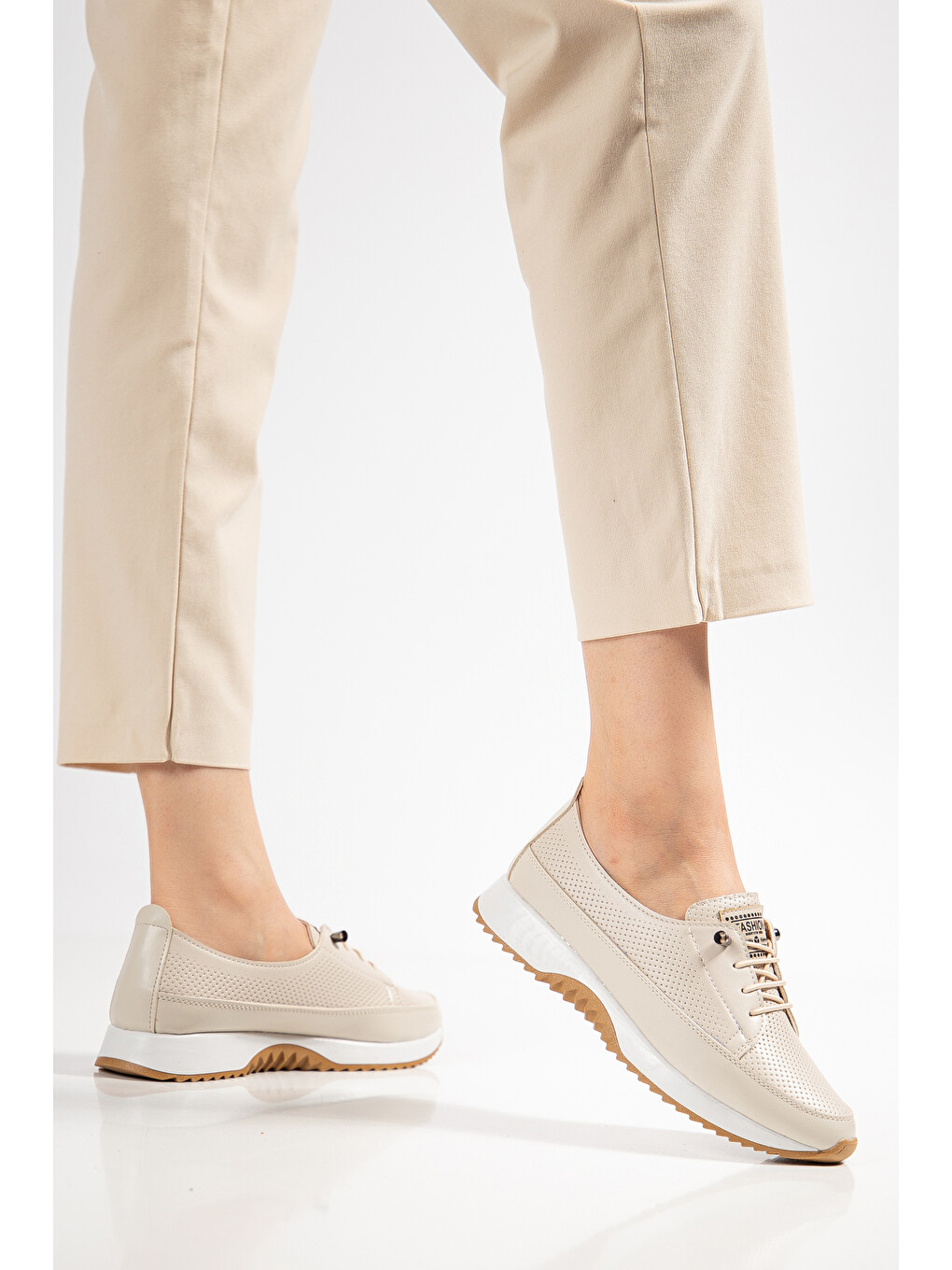 Bej D0609 Günlük Ortopedik Kadın Sneaker Spor Ayakkabı-1