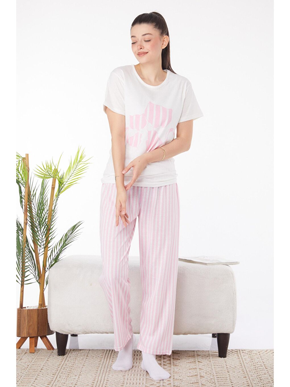 Bisiklet Yaka Kadın Beyaz Baskılı Pijama Takımı - 25815