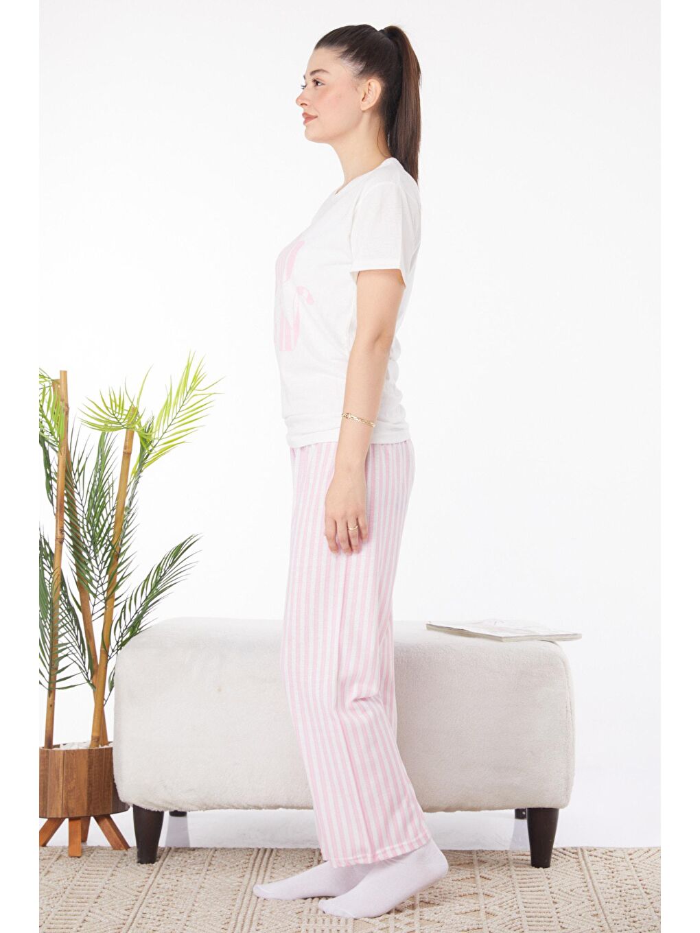 Bisiklet Yaka Kadın Beyaz Baskılı Pijama Takımı - 25815-2