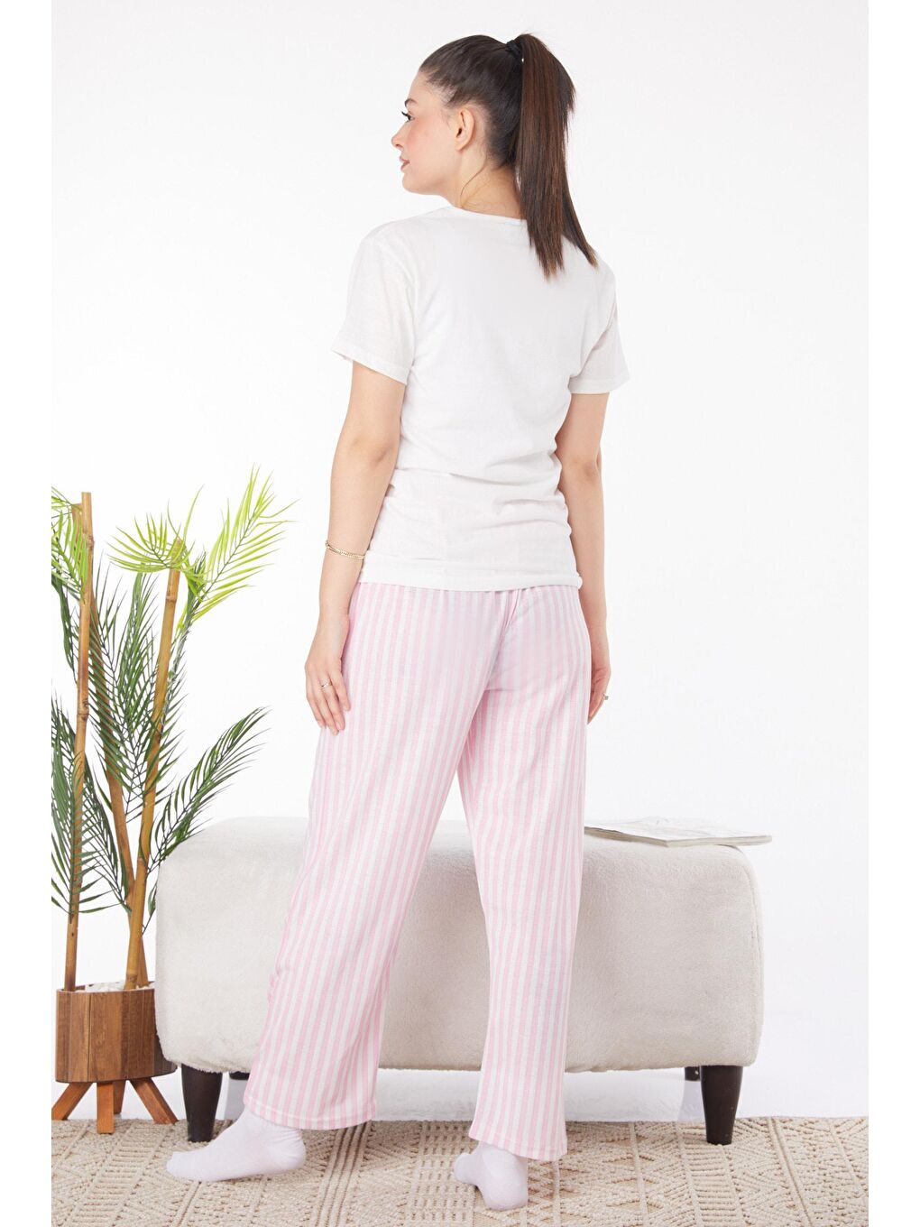 Bisiklet Yaka Kadın Beyaz Baskılı Pijama Takımı - 25815-4