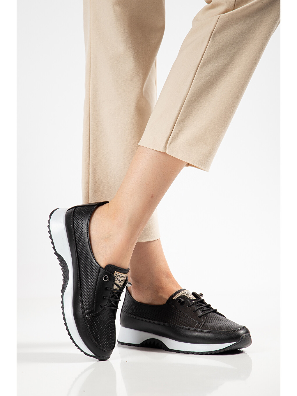 Siyah D0609 Günlük Ortopedik Kadın Sneaker Spor Ayakkabı-1