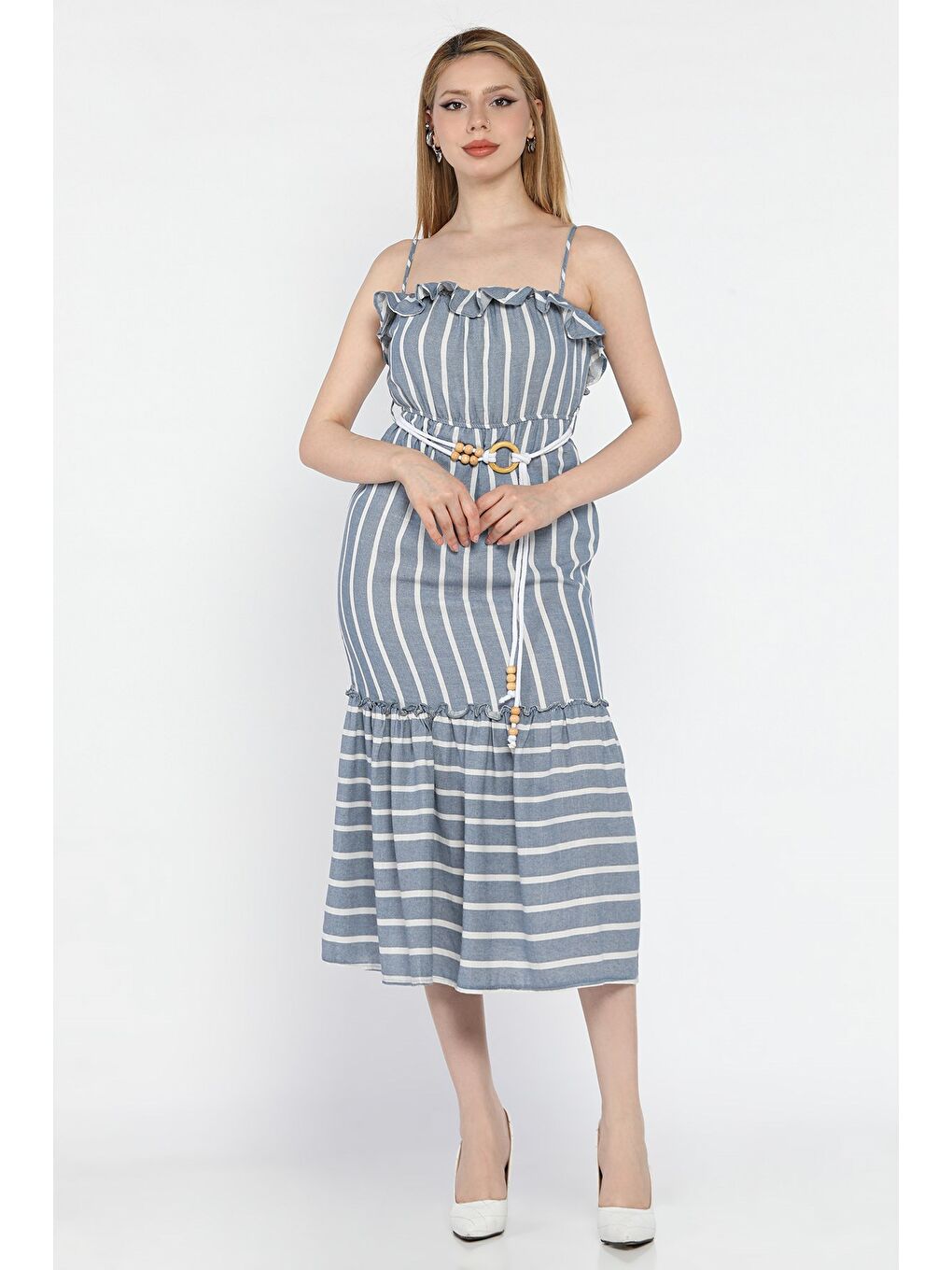 Mavi Kadın Ayarlanabilir Askılı Fırfırlı Hasır Kemerli Çizgi Desenli Elbise-1