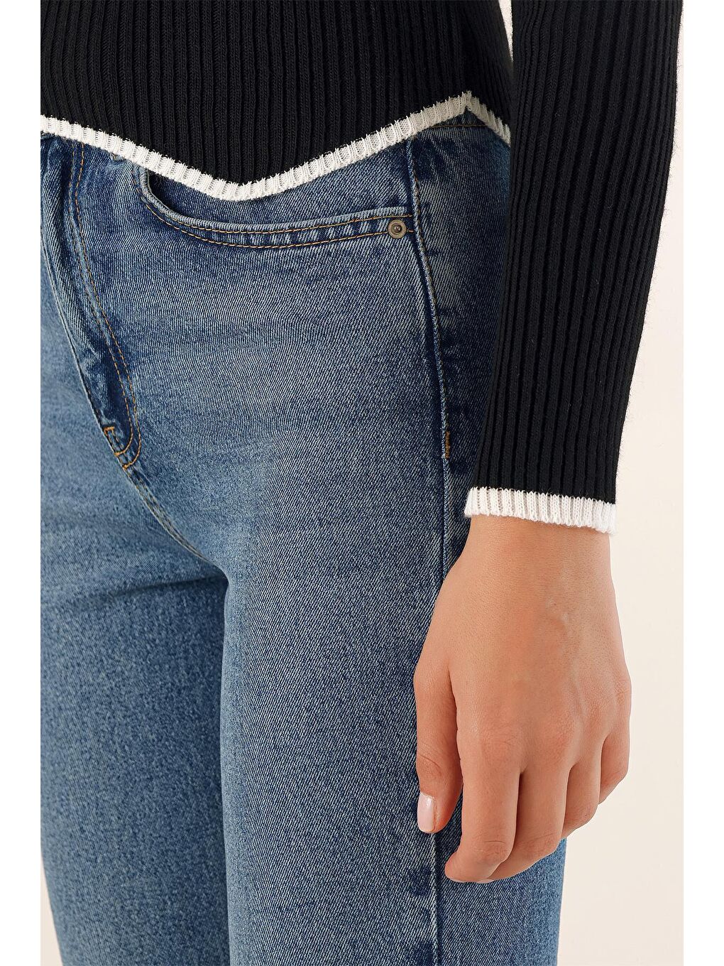 15823 Balıkçı Yaka Triko Kazak - Siyah-4