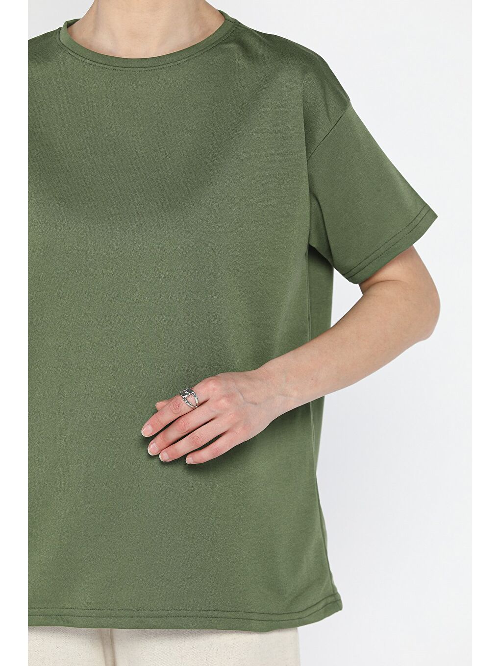 Haki Kadın Bisiklet Yaka Basic Tişört-3