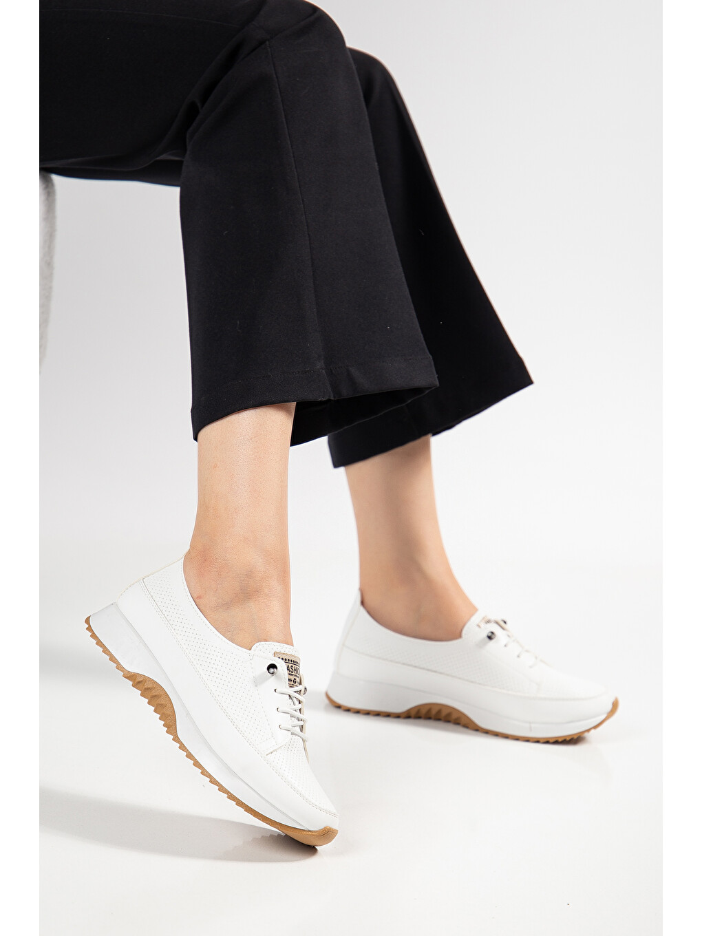 Beyaz D0609 Günlük Ortopedik Kadın Sneaker Spor Ayakkabı-1