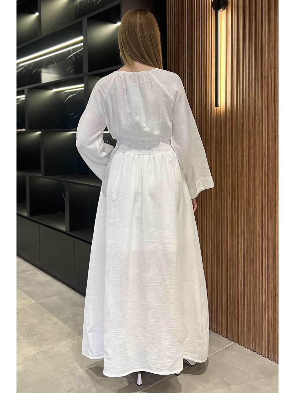 Beyaz Kadın Yırtmaçlı Bel Lastikli Keten Elbise-2