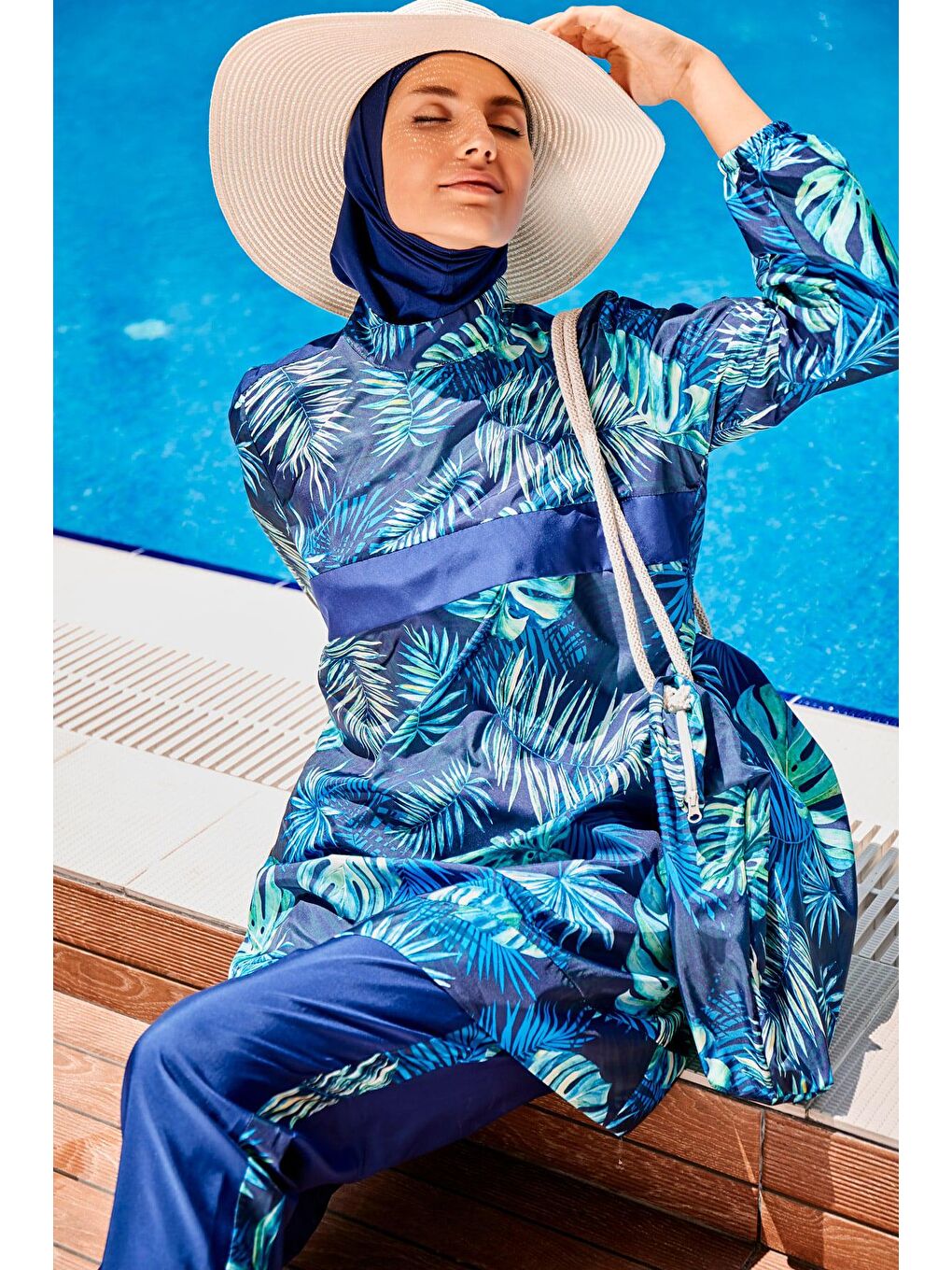 Lacivert Desenli Tam Kapalı Tesettür Mayo R2312