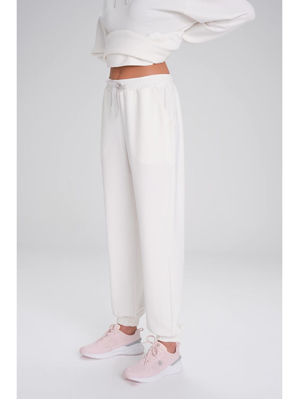 Active Yumuşak Dokulu Lastikli Paça Jogger Ekru Spor Pantolonu Eşofman Altı Act-5-1