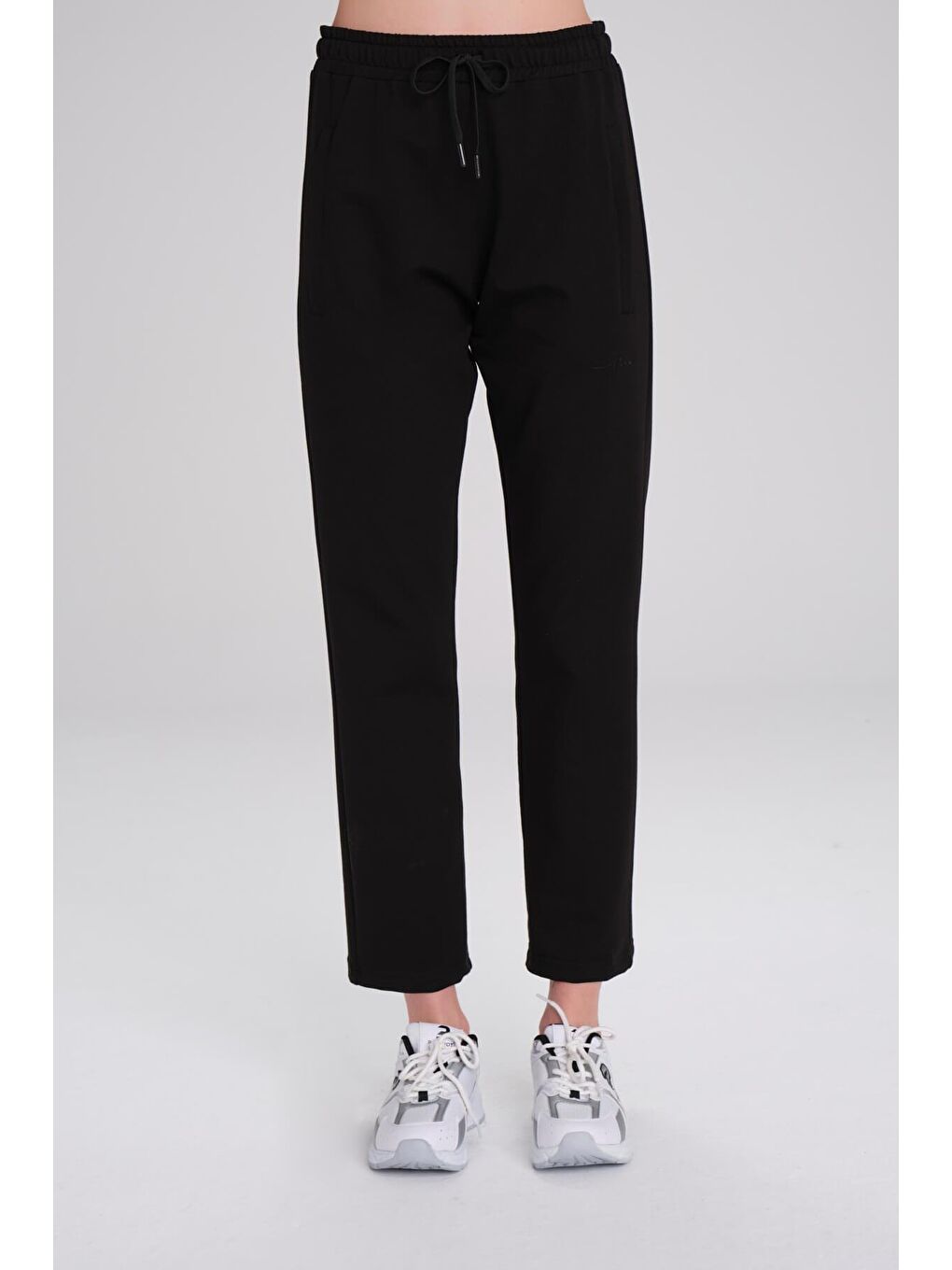Active Pamuklu Boru Paça Siyah Spor Pantolonu Eşofman Altı Act-4