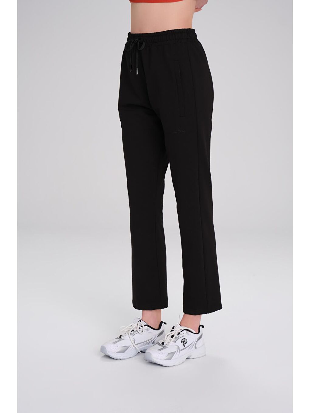 Active Pamuklu Boru Paça Siyah Spor Pantolonu Eşofman Altı Act-4-1