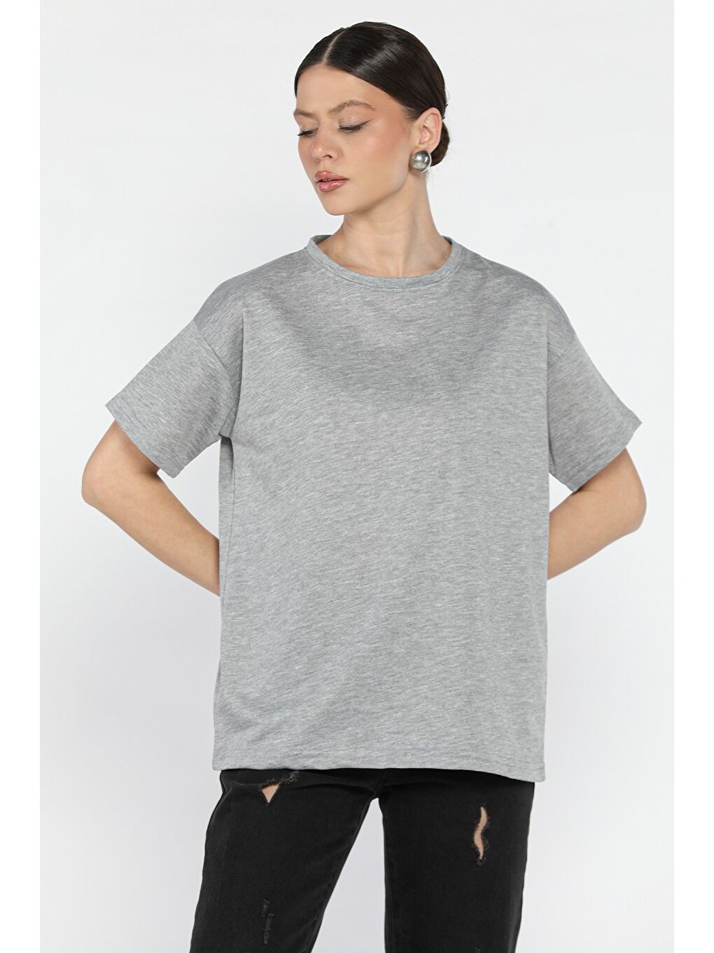 Gri Kadın Bisiklet Yaka Basic Tişört-1