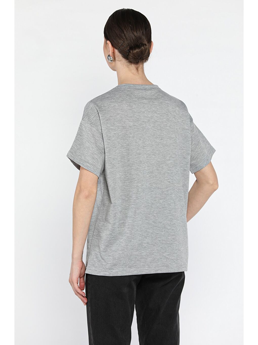 Gri Kadın Bisiklet Yaka Basic Tişört-2