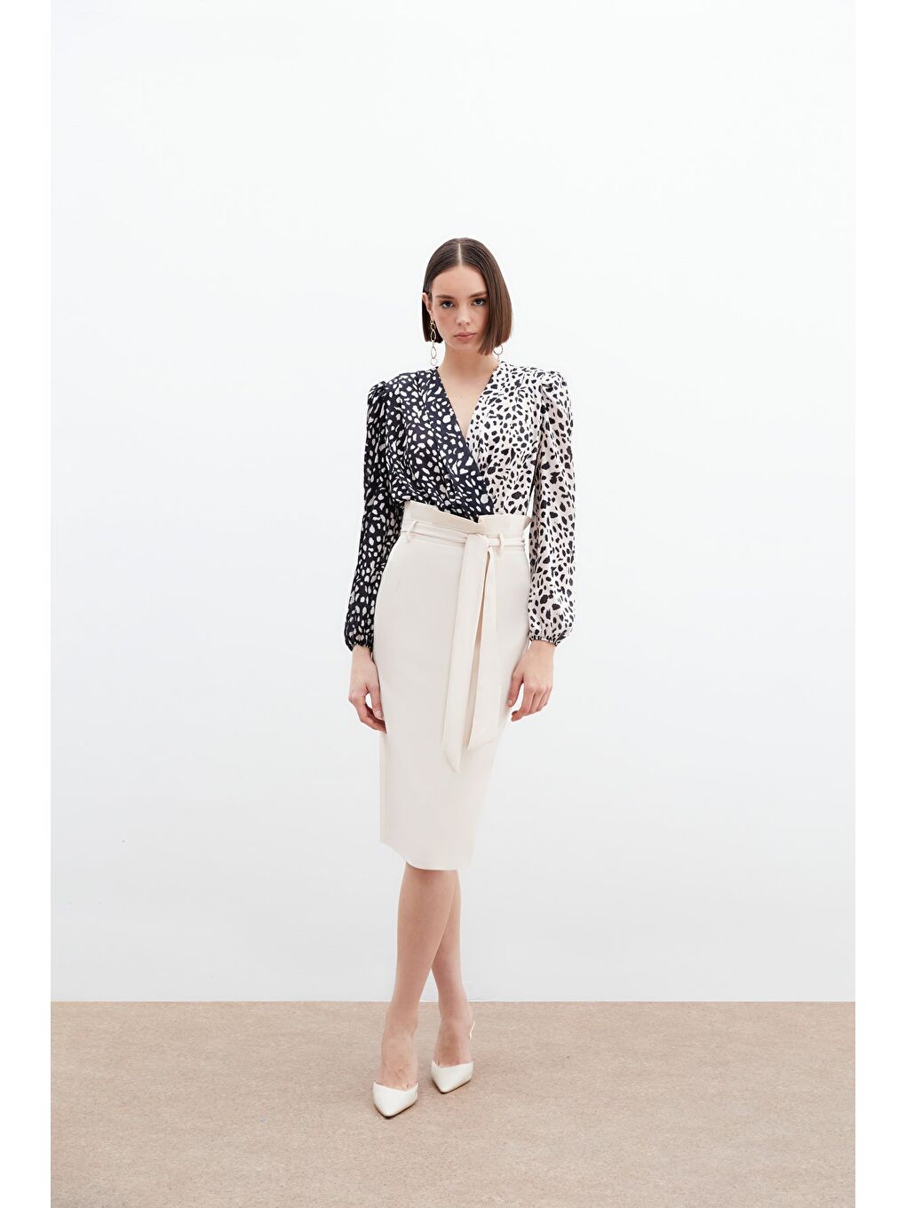 Bej Kuşaklı Kalem Etek - Taş