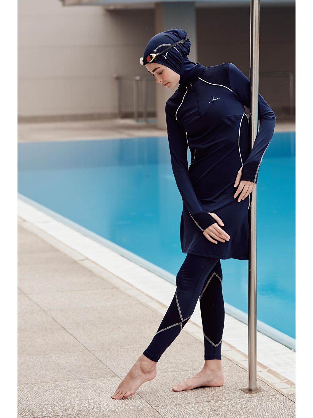 Performans Serisi Lacivert Elastanlı 4 Parça Tam Tesettür Mayo Takımı H Per30 2004