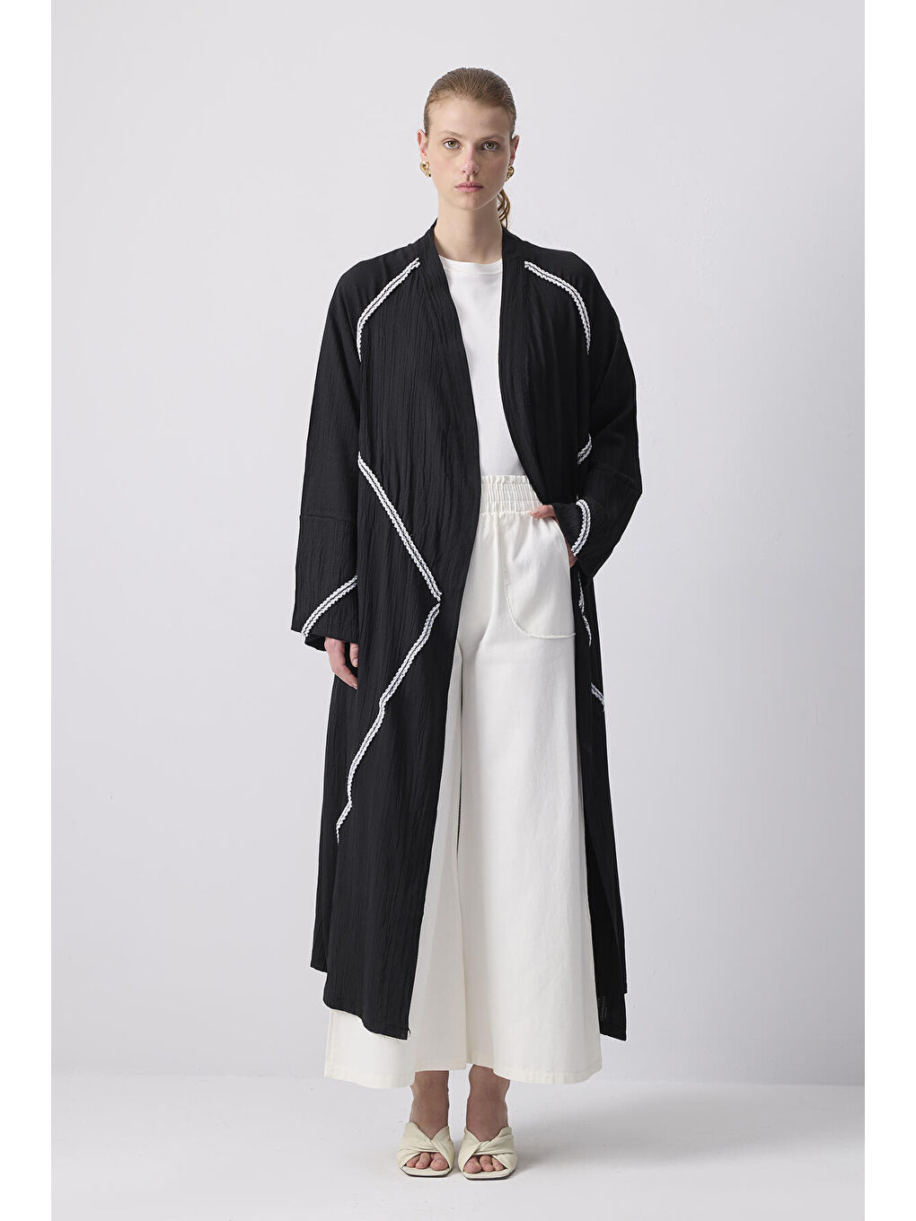 Siyah Kontrast Biyeli Gofre Kimono