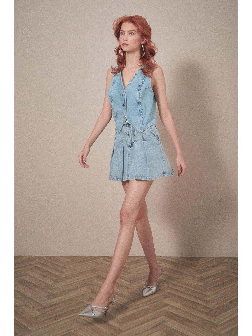 Mavi Taşlı Düğmeli Yelek-2