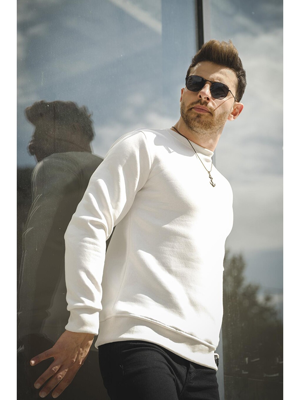 Beyaz Fitted Üç İplik Şardonlu Pamuklu Bisiklet Yaka Sweatshirt-2