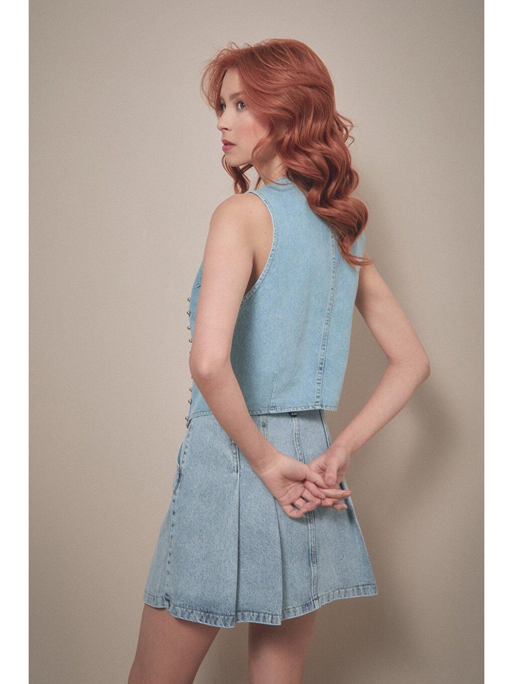 Mavi Taşlı Düğmeli Yelek-3