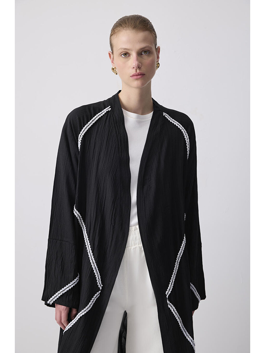 Siyah Kontrast Biyeli Gofre Kimono-1