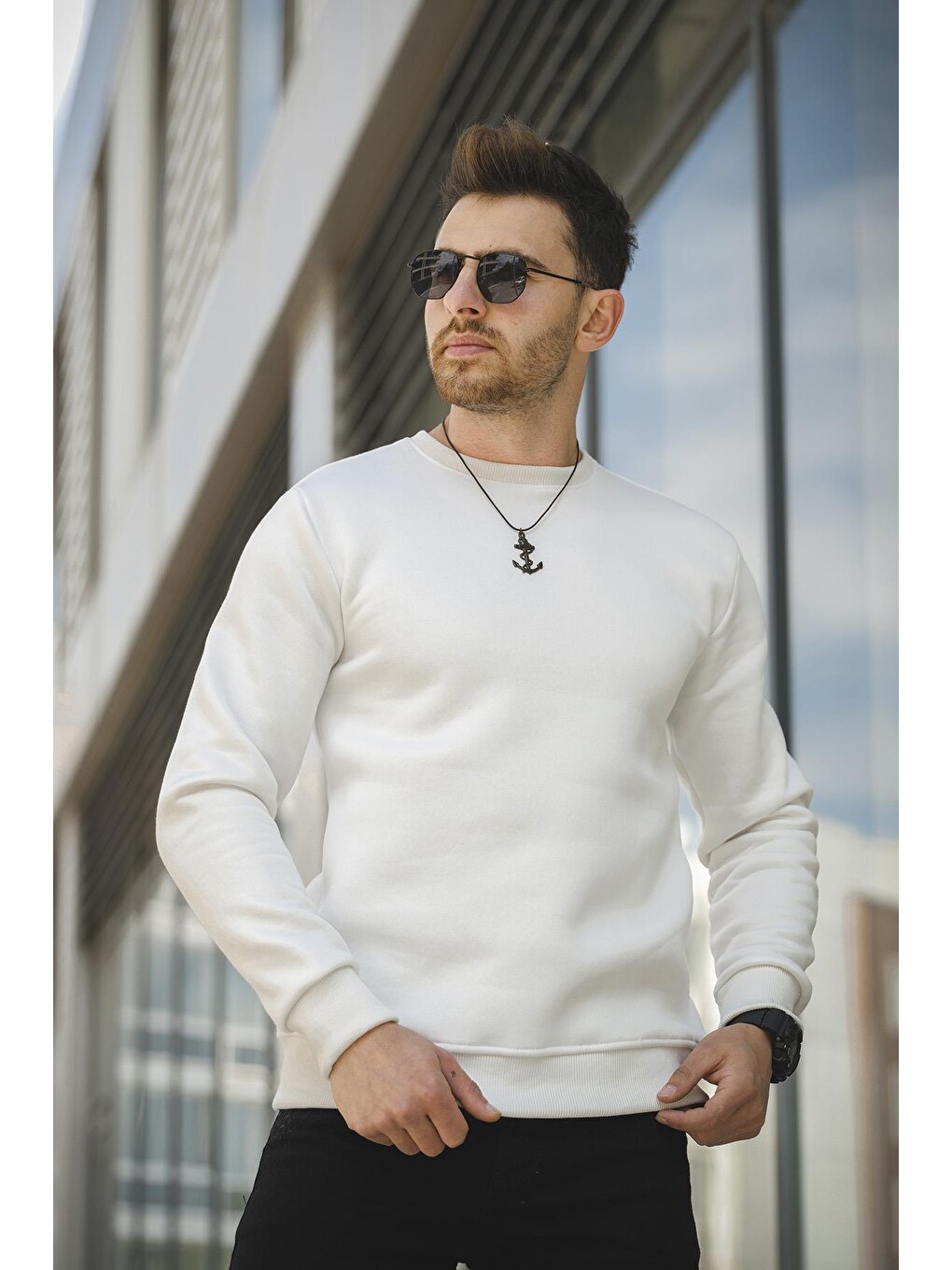 Beyaz Fitted Üç İplik Şardonlu Pamuklu Bisiklet Yaka Sweatshirt-3