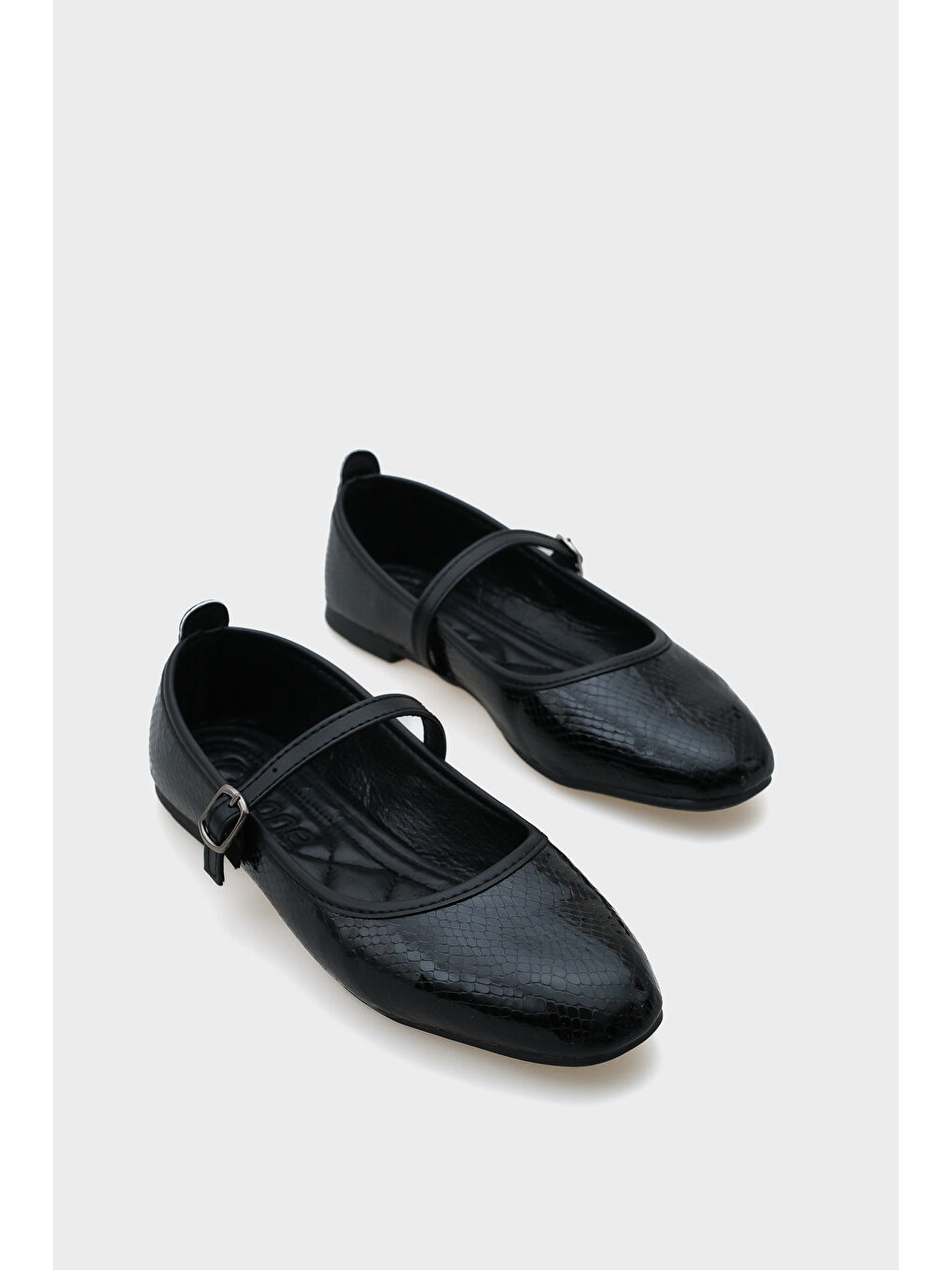 Capone Outfitters Siyah Hana Trend Kadın Babet - 1
