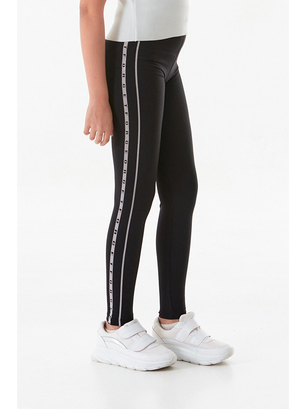 Siyah Baskılı Şeritli Kız Çocuk Tayt-1