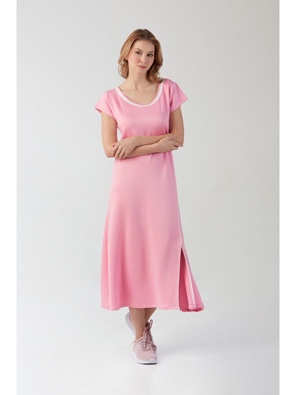 Pembe Basic Oversize Yırtmaçlı Biyeli Penye Elbise