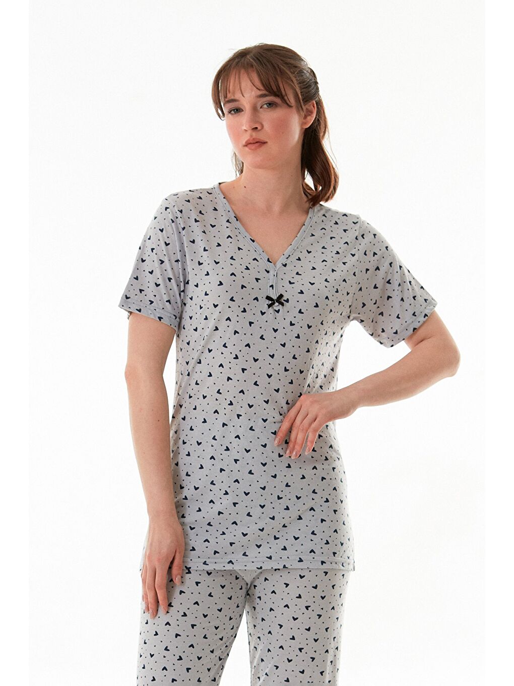 Gri Kalp Desenli Büyük Beden Kapri Pijama Takımı-1