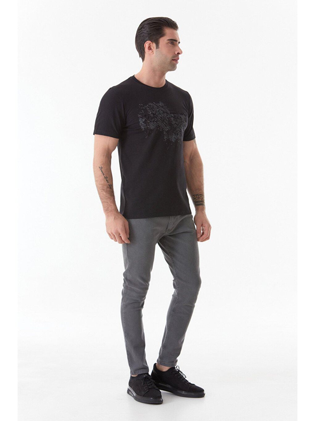 Siyah Respect Baskılı Bisiklet Yaka Tişört-1