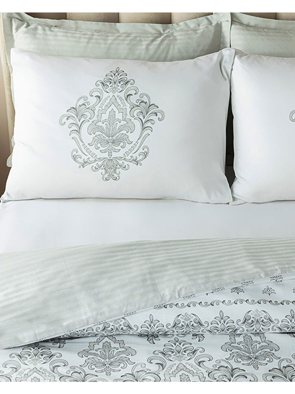 Gri Elegant Crown Çift Taraflı Pamuk Saten Çift Kişilik Nevresim Takımı Gümüş-3