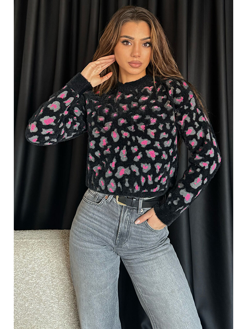 Siyah Leopar Desen  İpilik Kadın Triko Bluz-1