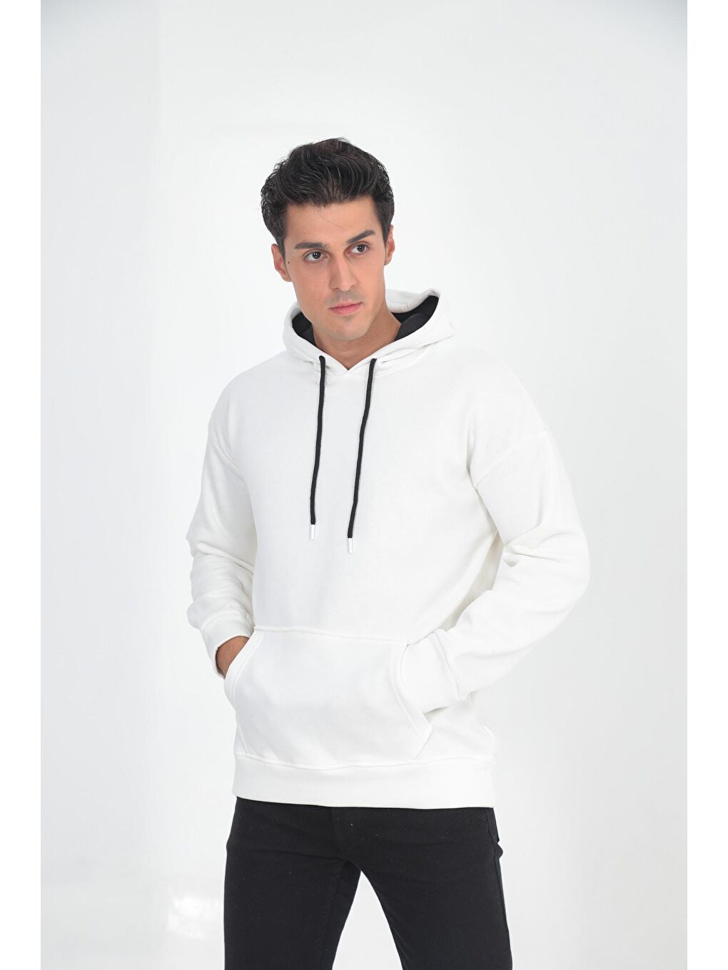 Beyaz Erkek Oversize Kanguru Cep Sweatshirt-1