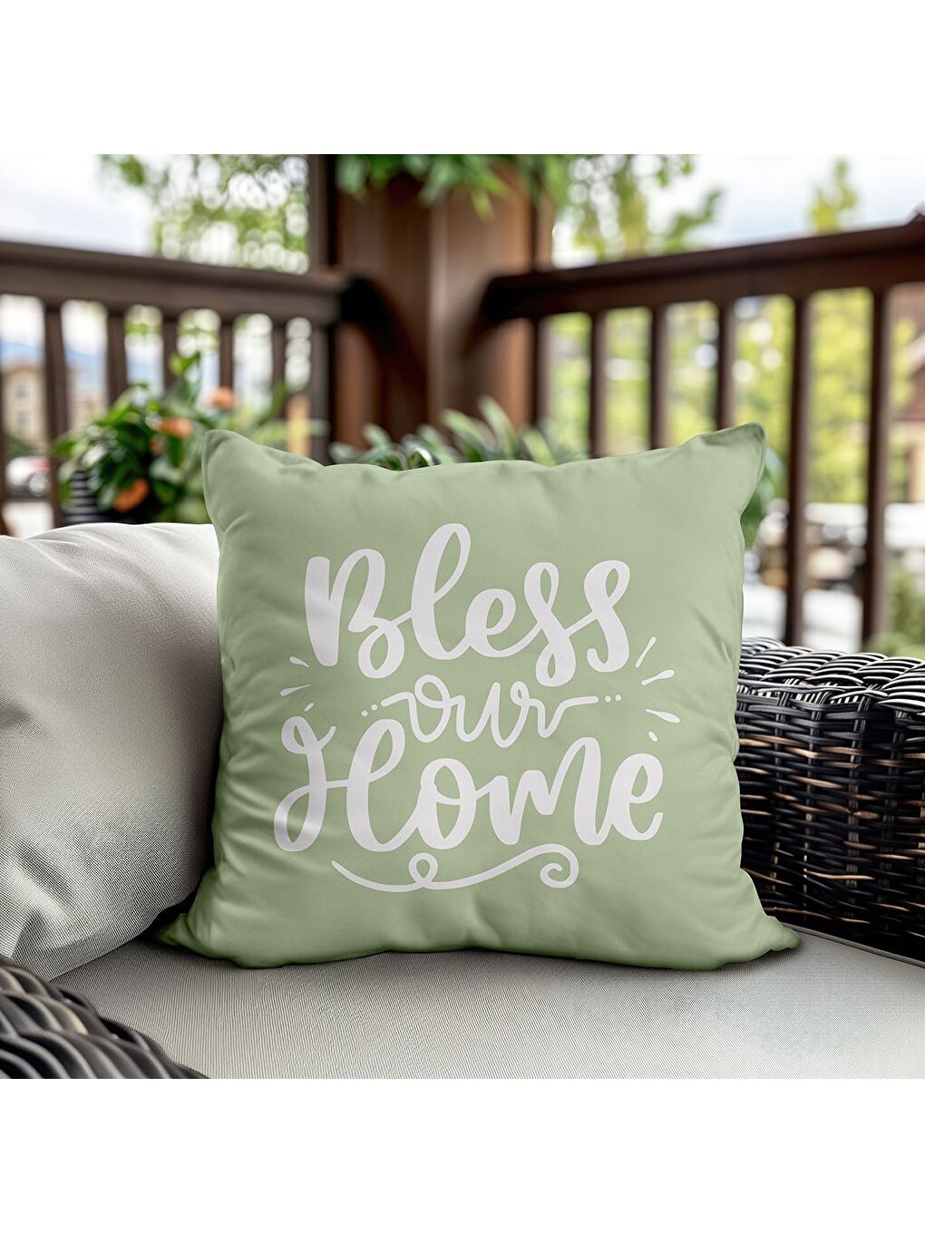 Karışık Bahar Temalı Kadife Kırlent Kılıfı 43x43 Cm Çift Taraf Baskı