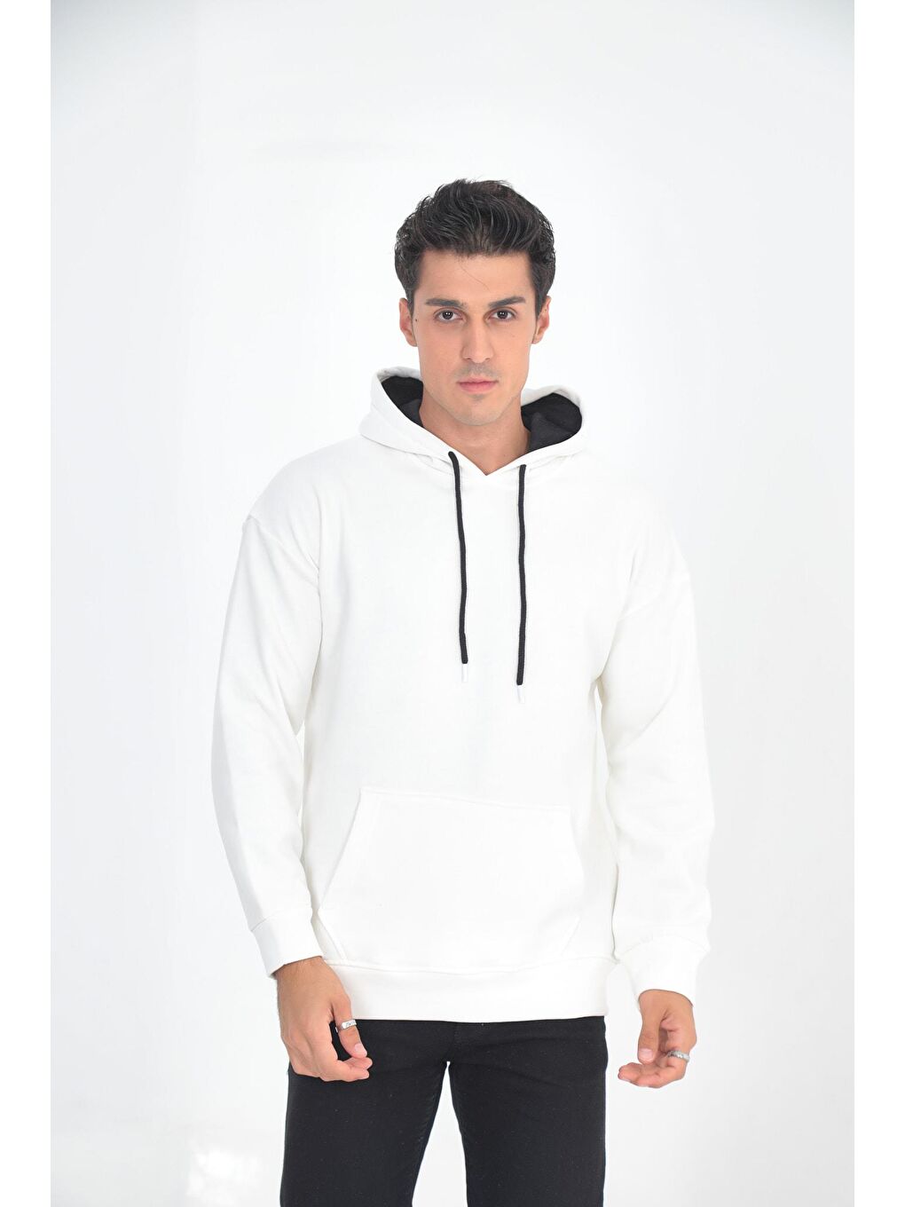 Beyaz Erkek Oversize Kanguru Cep Sweatshirt-2