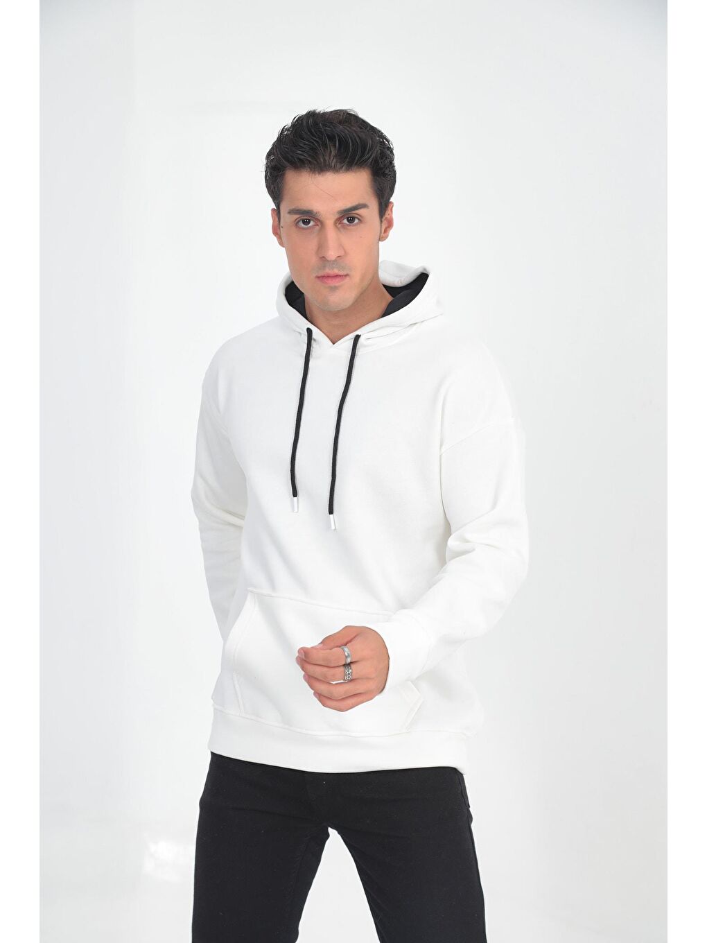 Beyaz Erkek Oversize Kanguru Cep Sweatshirt-3